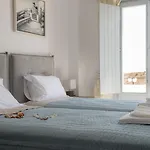 Sea And קרטראדוס