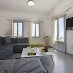 וילה Sea And